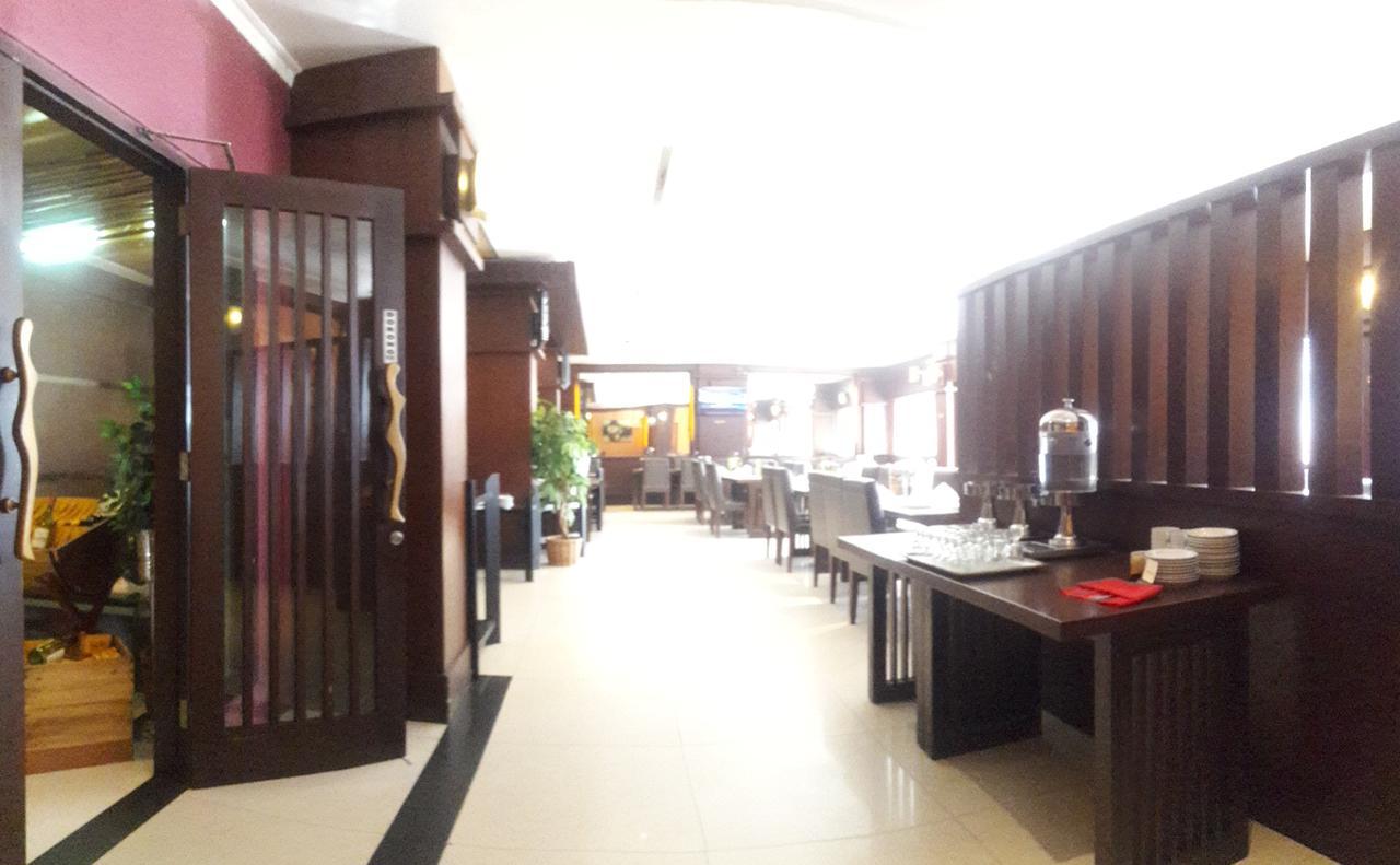 塔拉坎广场酒店 打拉根 外观 照片
